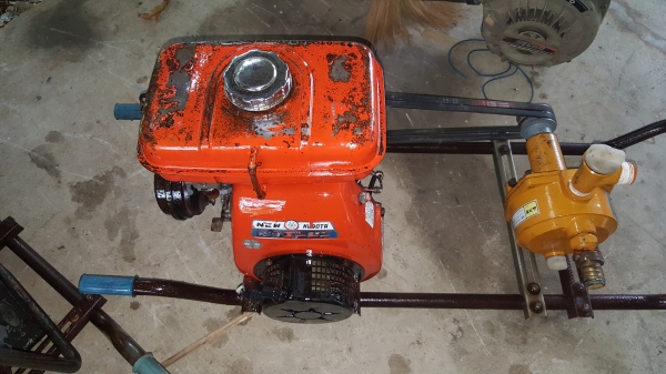 ปั้ม 1 x 1 นิ้ว เครื่อง 6 แรง