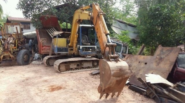 ขาย!! &gt;&gt;&gt; Komatsu PC60 รุ่น 5 &lt;&lt;&lt; เบอร์ติดต่อ 098-7155789