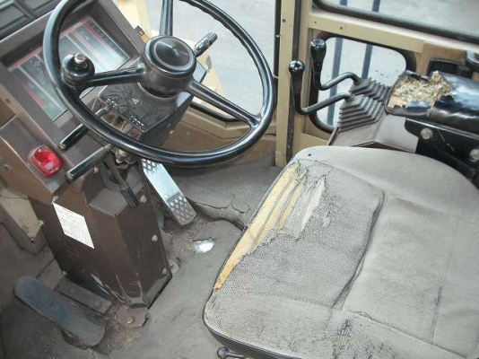 กระเช้าไฟฟ้า ยกสูง 9 เมตร GINIE AWP-30S มือสองญี่ปุ่น