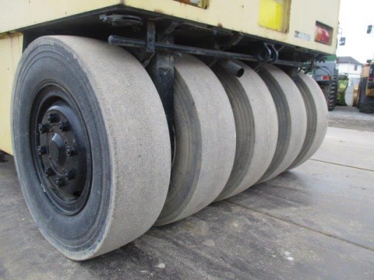 รถขุด 3 ตัน KOMATSU PC30MR-2 มือสองญี่ปุ่น