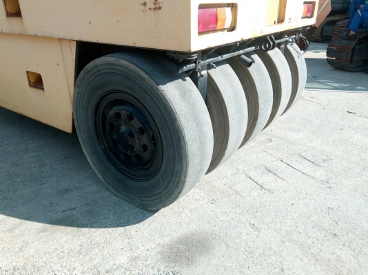 รถขุด 3 ตัน KOMATSU PC30MR-2 มือสองญี่ปุ่น