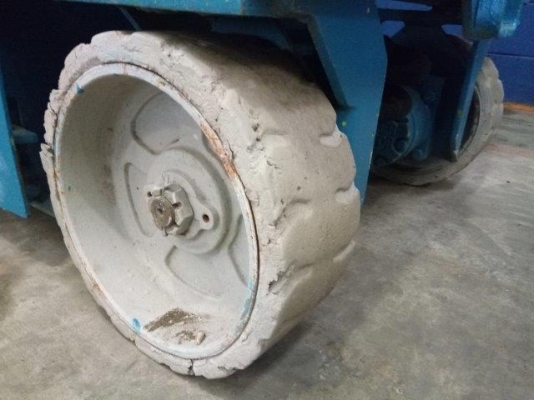 รถขุด 3 ตัน KOMATSU PC30MR-2 มือสองญี่ปุ่น