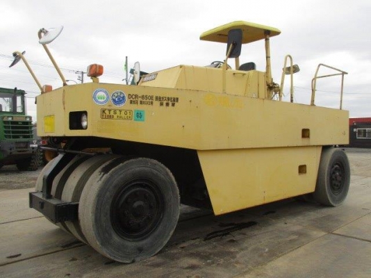 รถขุด 3 ตัน KOMATSU PC30MR-2 มือสองญี่ปุ่น