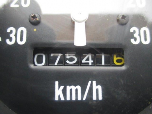 รถขุด 3 ตัน KOMATSU PC30MR-2 มือสองญี่ปุ่น