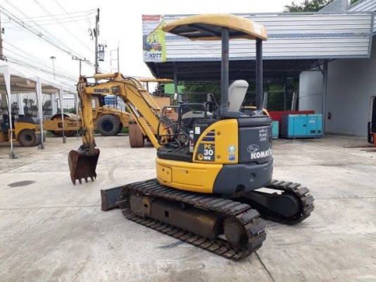 รถขุด 3 ตัน KOMATSU PC30MR-2 มือสองญี่ปุ่น