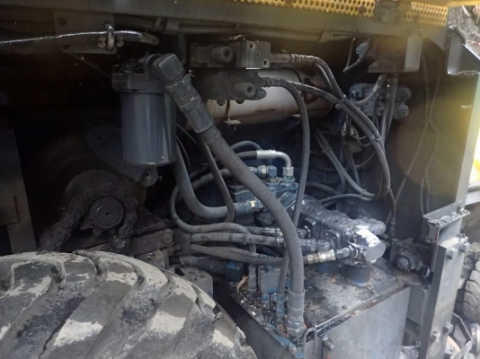 รถขุด 3 ตัน KOMATSU PC30MR-2 มือสองญี่ปุ่น