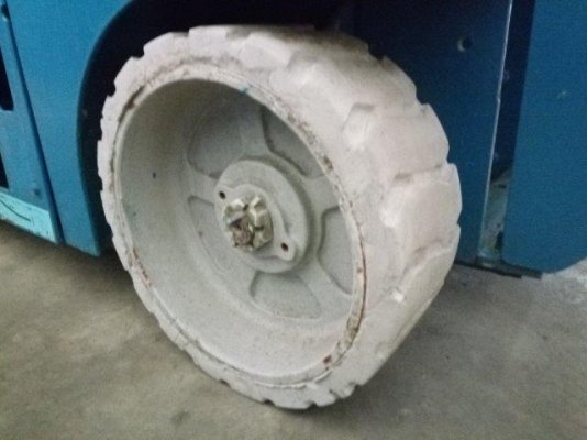 รถขุด 3 ตัน KOMATSU PC30MR-2 มือสองญี่ปุ่น