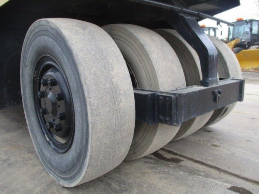 รถขุด 3 ตัน KOMATSU PC30MR-2 มือสองญี่ปุ่น