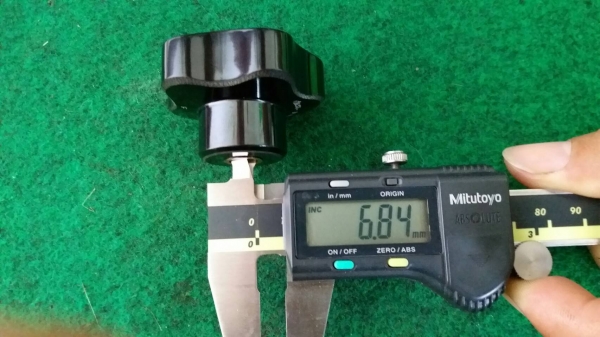 ลูกบิดดาว elesa