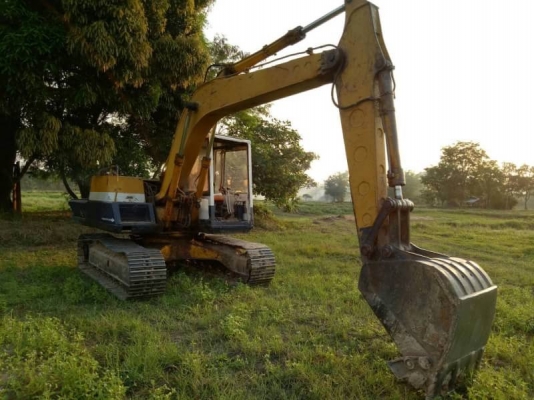 ขายคู่ 600,000 บาท   KOMATSU PC100-3 ราคา 295,000 บาท เครื่อง 6D14 ดี ปั้มแรง โช่หนา เอกสารเล่มทะเบียน  ISUZU JCM 1 เพลา 365,000 บาท เครื่อง 6BD1-165 แรง หัวบาง ยางดี คัสชีสวย  พวงมาลัยเพาเวอร์ เอกสารเล่มทะเบียน  รถอยู่ จ.อุบลราชธานี โทร&amp;ไอดีไลน์ 0610