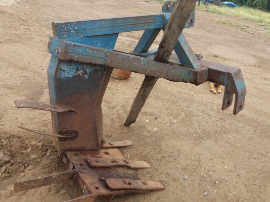 ขาย8500บาทใส่รถไถใหญ่