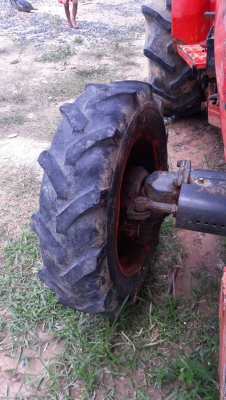 รถไถ 47  รถไถ 47 แรงอุปกร 2 ชิ้น  ( หลังคาไม่มี ) ขายตามสภาพ คับ     รถปี 53    ช.ม 2800  นิดฯฯ  พร้อมลุยงาน ราคาเบา ฯ   300000 บาท ทะเบียนพร้อม  ดูรถ จ .ศรีสะเกษ    วันทูคอล 098 668-3479 dtac 094 283-9369 สิทธิ์ คับ