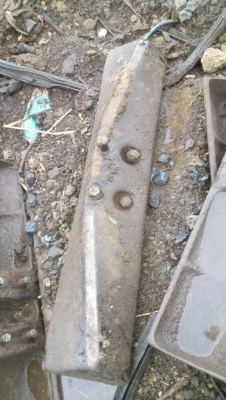 ขายแผ่นแทรก รถแทรกเตอร์ CAT-D-4  ตีนเป็ด สภาพตามรูป ขายไม่แพงครับ