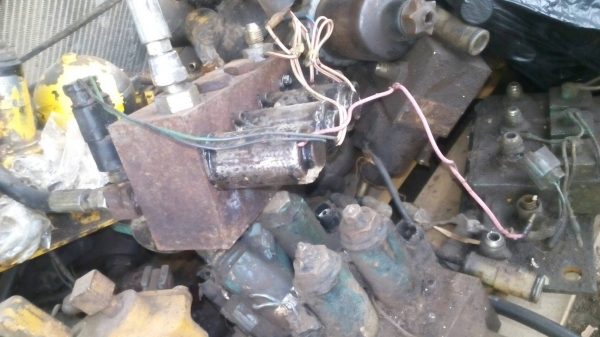 ขายสลีนอย์ใต้เก๋ง รถแมคโค SK-200-5 สภาพสวยมีทั้ง ซุบเปอร์ และธรรมดาขายไม่แพงครับ