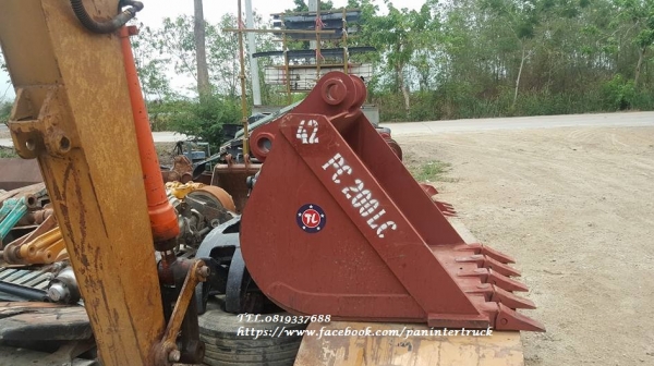 ขายถูกด่วนๆBUCKET บุ๊งกี๋สำหรับรถขุดไซค์ 200,220 สลัก80มิล/ แบบธรรมดา /5 ฟัน /ปากกว้าง : 42 นิ้ว / ราคาเพียง(ใบละ) 40,000 บาท สนใจรีบติดต่อ 0819337688