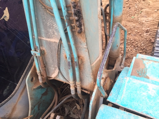 ขายรถแบคโฮ KOBELCO SK200 MARK V SUPER แอร์ไฟฟ้าเอกสารพร้อม สนใจโทร 081-970-1072