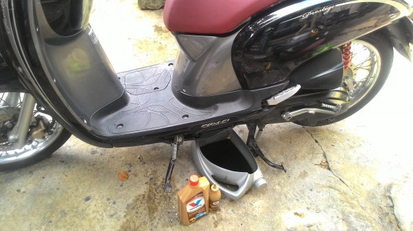 ขายHondaสกูปี้ไอ มีทะเบียนโอนได้เอกสารครบ