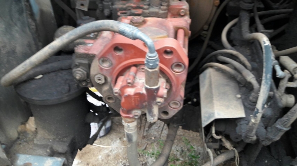 รถแบคโฮ SUMITOMO SH200 รุ่นแขนยาวพิเศษ