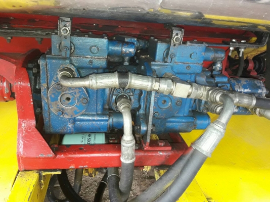 ขายรถเกี่ยวข้าวพร้อมเทลเลอร์ ช้างน้องไวไฟ ตัวเดิน 8 ค.HINO 150 เทอร์โบว์ ขายรถเกี่ยวข้าวพร้อมเทลเลอร์ ช้างน้องไวไฟ ตัวเดิน 8 ค.HINO 150 เทอร์โบว์