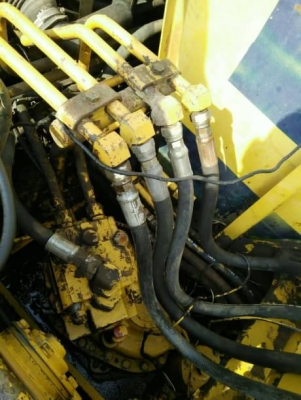 KOMATSU PC 60-3