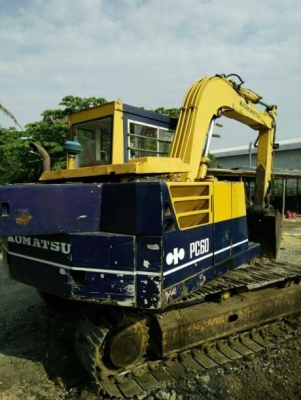 KOMATSU PC 60-3