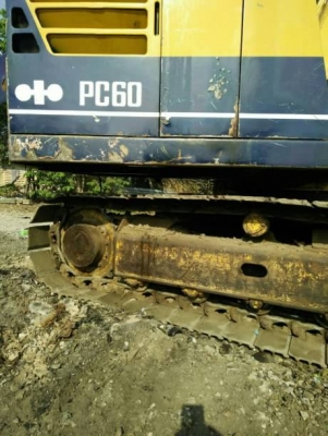 KOMATSU PC 60-3