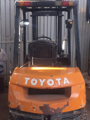 ฟอร์คลิฟต์ TOYOTA 2.5 ตัน