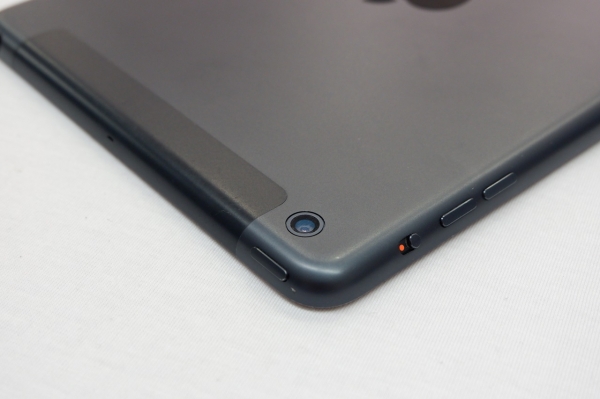 Ipad mini 16 GB WIFI Cellular A1455 ติดฟีล์ม สภาพดี ใช้ได้ปกติ ส่งฟรี