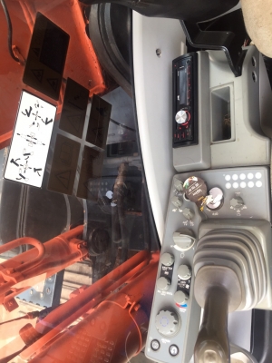 HITASHI 200 ZS (5G).ใช้งาน5000ช.มรุ่นล่าสุดมีกล้องหลัง เอกสารชุดจด เจ้าของขายเอง