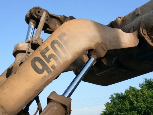 ขายรถตัก CAT 950F เครื่อง MITSU TURBO ขายรถตัก CAT 950F เครื่อง MITSU TURBO