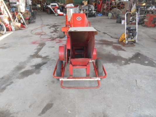 ีเครื่องย่อยกิ่งไม้ G500L พร้อมใช้งาน