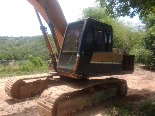 ขายรถขุด แบคโฮ KOBELCO SK 200 มาร์คทรู รถสมบูรณ์มาก เอกสารอินวอย ราคา 460,000 สนใจ 0835601591 หรือ 0903494058