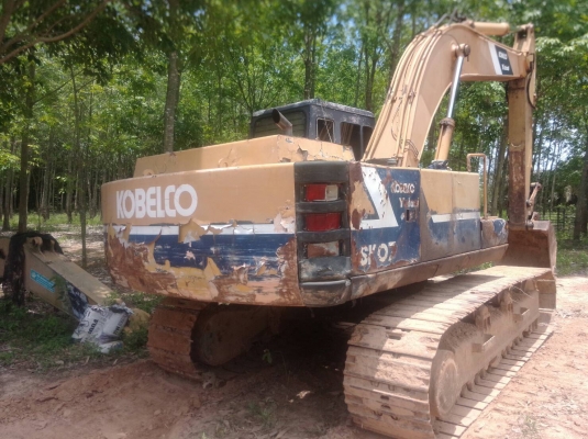 ขายรถขุด แบคโฮ KOBELCO SK 200 มาร์คทรู รถสมบูรณ์มาก เอกสารอินวอย ราคา 460,000 สนใจ 0835601591 หรือ 0903494058