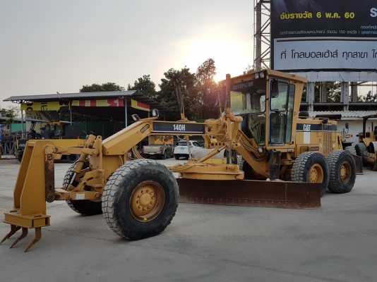 มาใหม่ !! ขายรถเกรด Caterpillar 140H นำเข้าจาก USA แท้ 1000\% Serial 2ZK043xx สภาพสวย ไม่เคยใช้งานในไทย