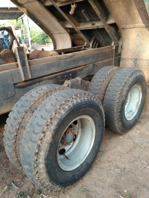 ขาย HINO เครื่อง EM 100 220 แรงม้า