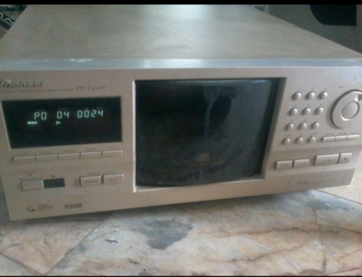 ขายเครื่องcd audio ของpioneer ใส่แผ่นได้300แผ่น ใช้งานได้ดีปรกติอ่านดี