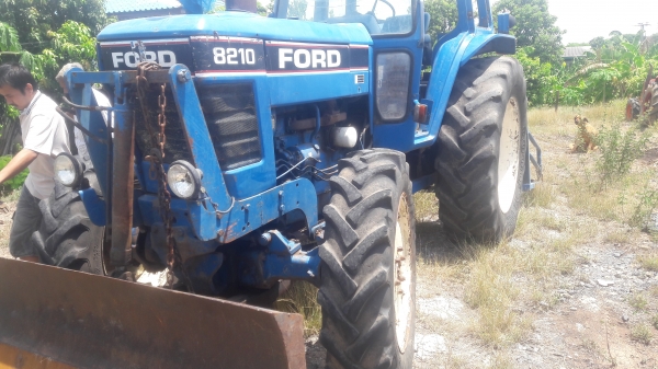 ขายฝอด8210โฟวิน6สูบเพาหน้า คิวเด้อ 350000ท่านใดหายู่0868026494