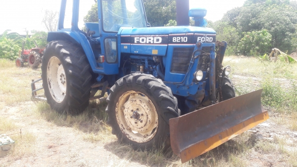 ขายฝอด8210โฟวิน6สูบเพาหน้า คิวเด้อ 350000ท่านใดหายู่0868026494