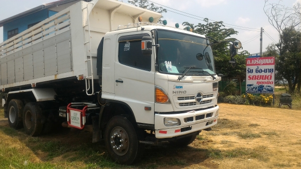 ขายครับ Hino Maca 380 แรง ปี 56 แม่+ลูก สภาพพร้อมใช้งาน เอกสารเล่มทะเบียนพร้อมโอน ราคา 2,690,000 ต่อ