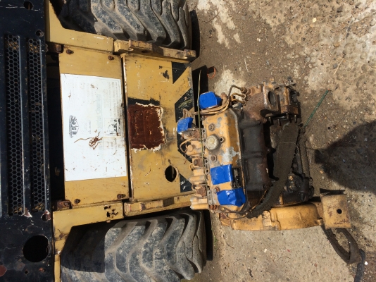 ขายรถตักเอวอ่อนKomatsu wa30 รถสวยนำเข้าจากญี่ปุ่นเกียมีเครื่องมีเอา/ปทำต่อคับไมมีเวลาทำคับ