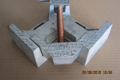 ขายปากกาเข้ามุมจับชิ้นงานเยอรมันBESSEY MADE IN W.GERMANY.