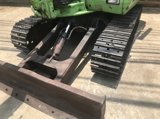 ขายรถขุด MITSUBISHI MM30 เก๋ง ราคา 350,000 บาท เก่านอก แท้ นำเข้าเอง ขายรถขุด MITSUBISHI MM30 เก๋ง ราคา 350,000 บาท เก่านอก แท้ นำเข้าเอง