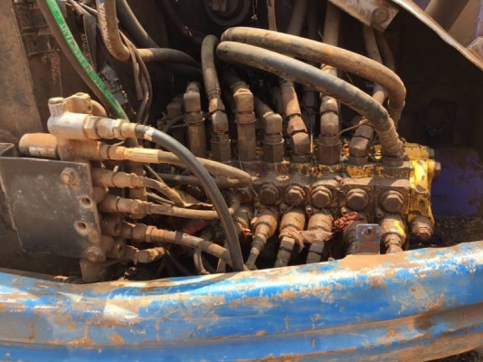 KOMATSU PC128UU-1E ราคา 545,000 บาท เครื่อง คามิ้นท์ดี  ปั้มแรง โช่หนา เอวแน่น ไฟฟ้าตัด เอกสารชื้อขาย  รถอยู่ จ.สกลนคร โทร&amp;ไอดีไลน์ 0610710295