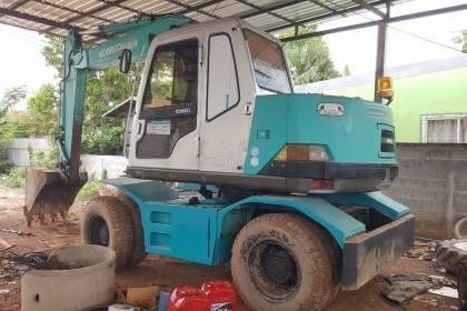 ขาย 885,000 แบคโฮล้อยาง 4WD KOBELCO SK100W YE03 สภาพสวยพร้อมใช้งาน เครื่องดี ปั้มแรง ไฟฟ้าครบ เอกสารใบอินวอยซ์ รถอยู่ จ.อุดรธานี โทร&ไอดีไลน์ 0610710295 ขาย 885,000 แบคโฮล้อยาง 4WD KOBELCO SK100W YE03 สภาพสวยพร้อมใช้งาน เครื่องดี ปั้มแรง ไฟฟ้าครบ เอกสารใบอินวอยซ์ รถอยู่ จ.อุดรธานี โทร&ไอดีไลน์ 0610710295
