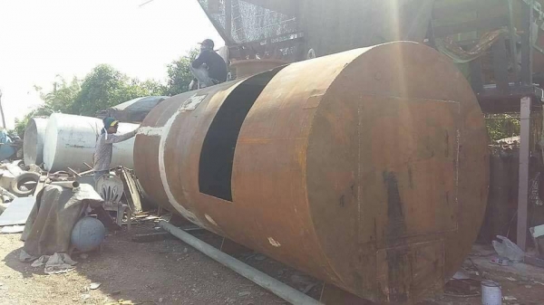 เร่งงานทุกวันครับ ถังน้ำมันมือสองสภาพสวยๆ ขัดล้างทำสีใหม่เรียบร้อย พร้อมส่งหลายใบครับ