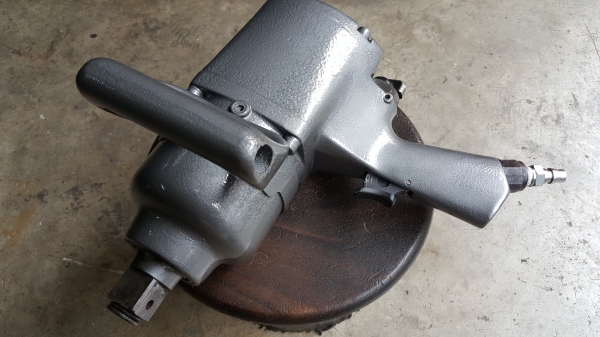 ขาย บลล๊อกลม 1&quot;  ด้ามปืน ยี่ห้อ atlas copcoo @ 9,500  บาท