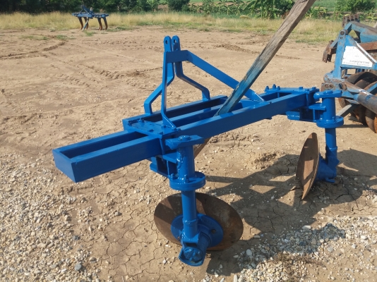 หางยกล่องศรีกำแพงแสน