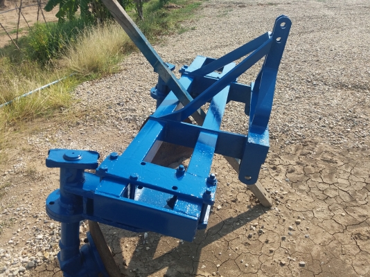 หางยกล่องศรีกำแพงแสน