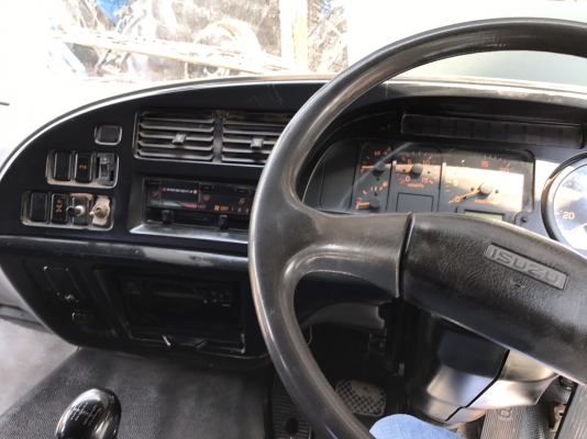 ขายครับ ISUZU 320 แรงปี 49 ดัมพ์เกษตร มีระบบลากลูก เครื่องดี คัสซีสวย แอร์เย็น เอกสารเล่มทะเบียนพร้อมโอน ราคา 1,690,000 ต่อรองสนใจติดต่อ 0935604445