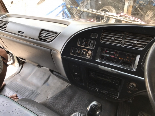 ขายครับ ISUZU 320 แรงปี 49 ดัมพ์เกษตร มีระบบลากลูก เครื่องดี คัสซีสวย แอร์เย็น เอกสารเล่มทะเบียนพร้อมโอน ราคา 1,690,000 ต่อรองสนใจติดต่อ 0935604445